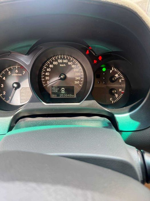 Lexus gs 300 sotiladi