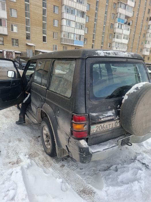 Митцубиси пажеро на разбор