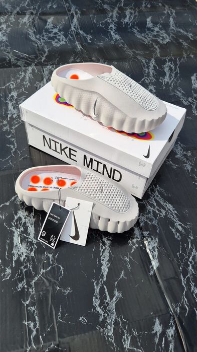 Slapi Nike Mind 001 Silver Gray 42.5