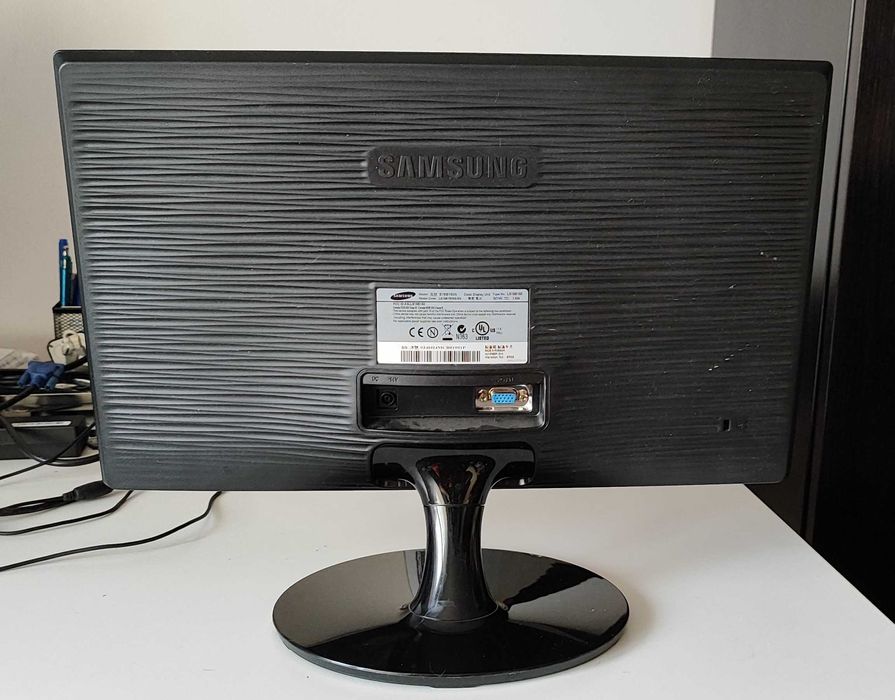 Monitor LED Samsung 19" LS19B150NS