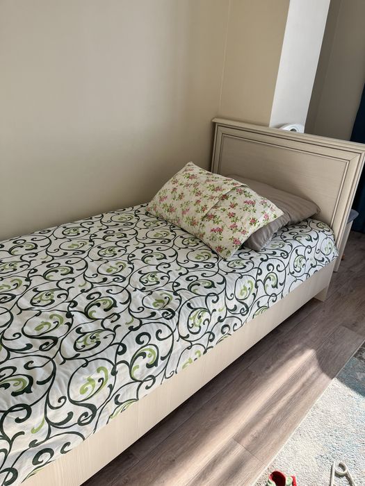 Продам кровать в наличии 2 шт