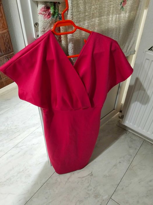 Vând rochii de ocazie prețuri mici