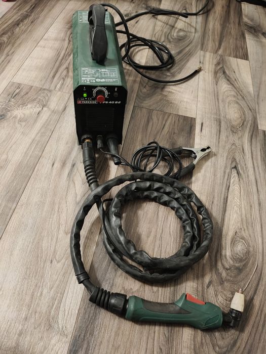 Vând aparat de tăiat cu plasma Parkside PPS 40 B2