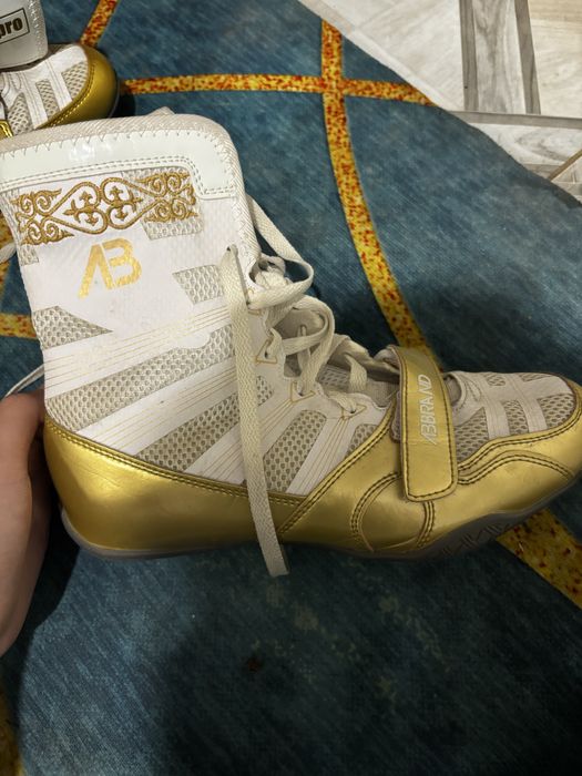 Продам боксерка Аббренд