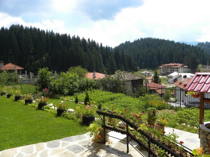 Продава се Хотел в к.к. Пампорово - 1008 кв.м за 571 €/кв.м - Снимка #8