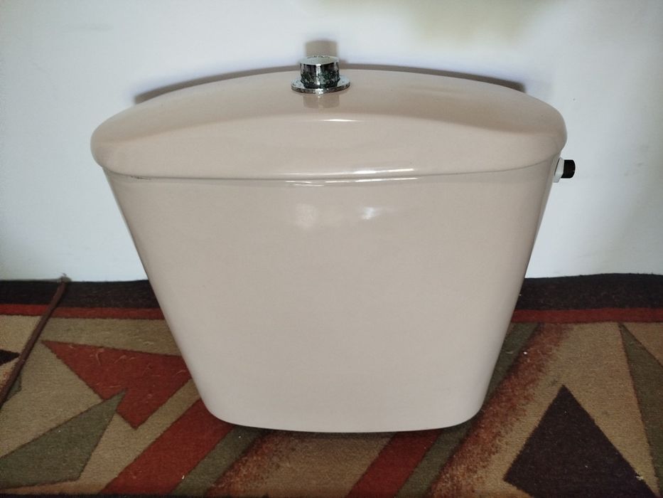 Продавам мивка умивалник