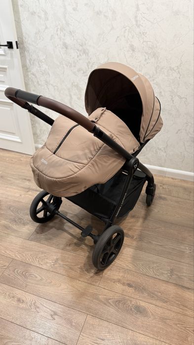 Коляска  марки “tomix” Selena