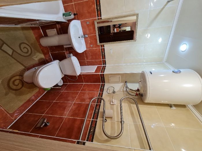 Катаева 12 (ТД Артур, Ярмарка)