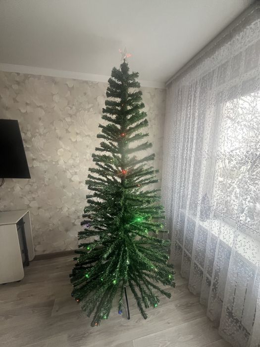 Продам елку исскуственную