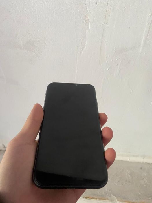 Айфон 11 отличное состояние