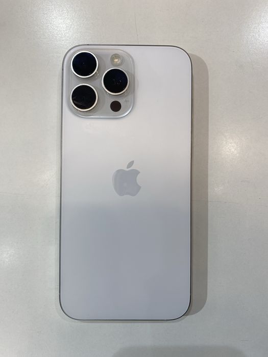 Продам iPhone 16 Pro Max