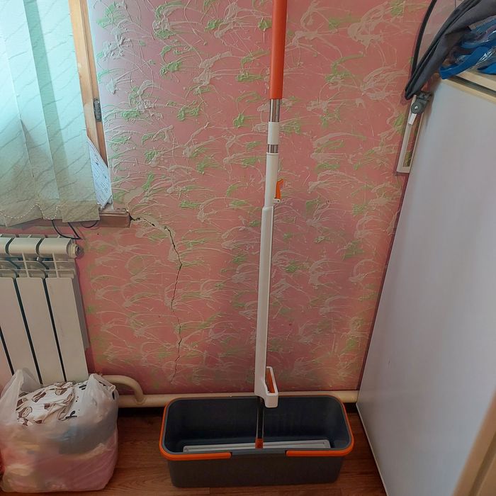 Швабра с отжимом.