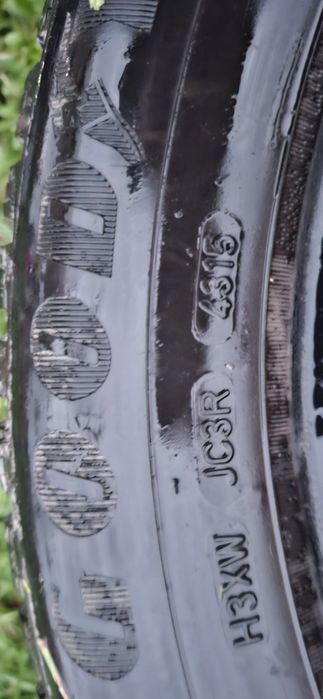 Avelope iarna 205 60 R16 GoodYear