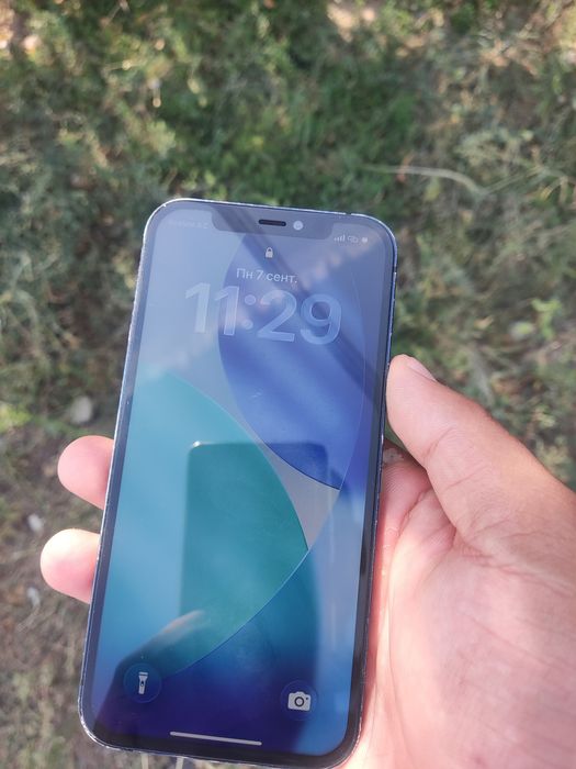 iPhone 12 128гб 100