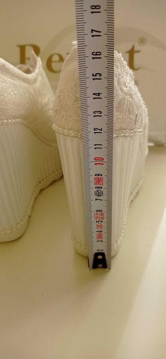 Дамски луксозни обувки на висока платформа REMAT