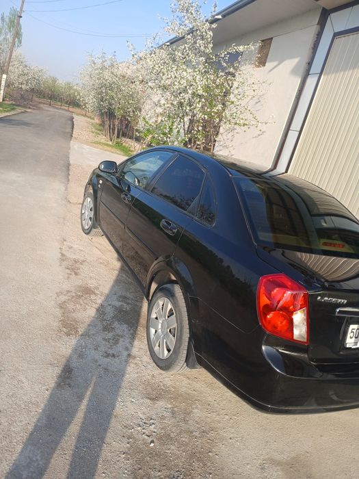 Лада Ларгус сотилади ёки бартер килинади