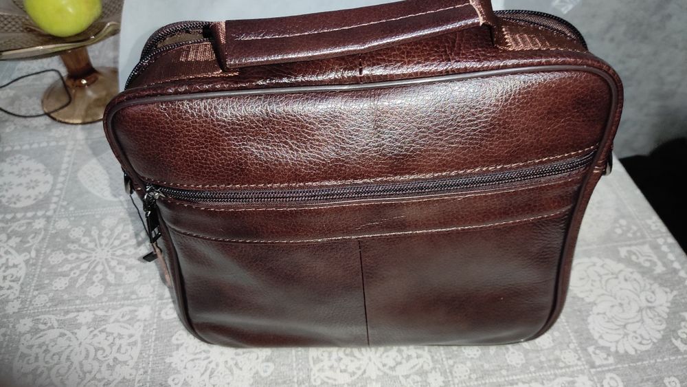 Сумка кожаная, новая.
