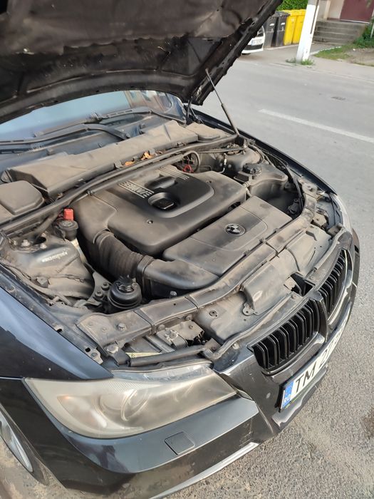 Vând BMW e91 motor 2.0