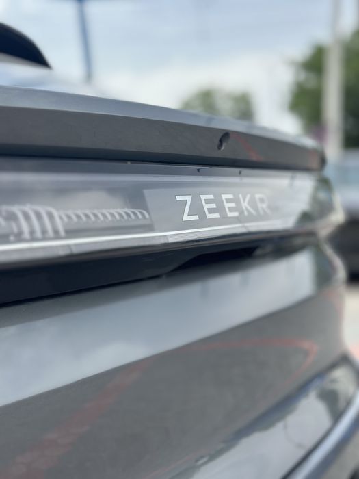 Zeekr 001 you sport