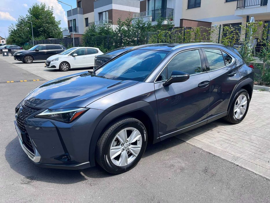 Lexus UX Echipare premium, Stare excelenta, Include TVA 21 %.