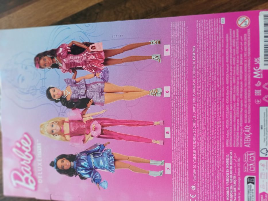 Barbie. doll deluxe