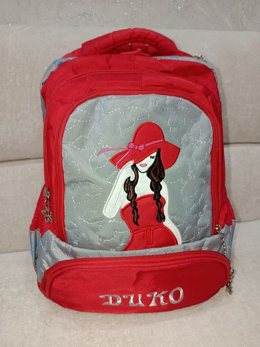 Qizlar uchun maktab popkasi sotiladi