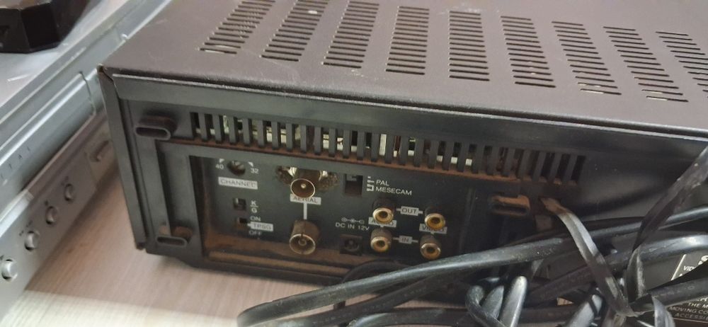 Видеомагнитофон Supra