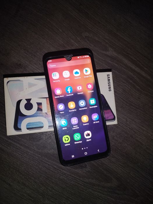 Продам Самсунг а 50 в идеале