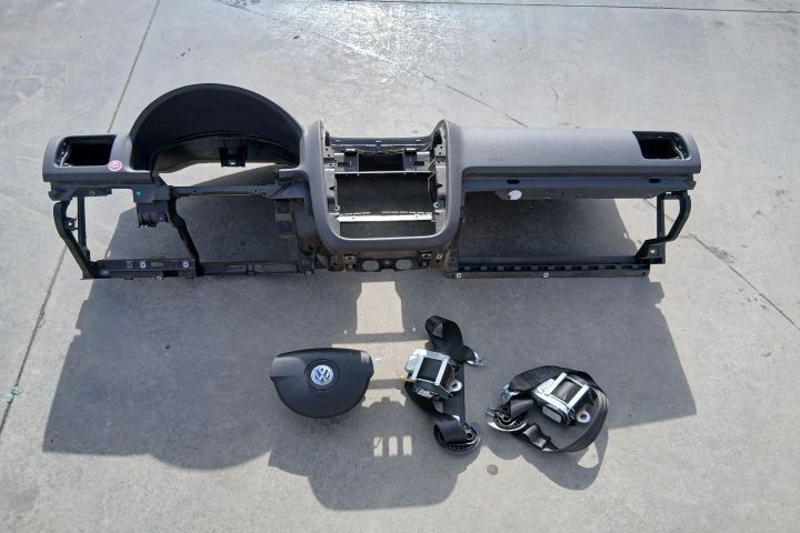 Kit airbag cu plansa de bord 1K1857181 3C0880201AM 1K4857705S 1K48577