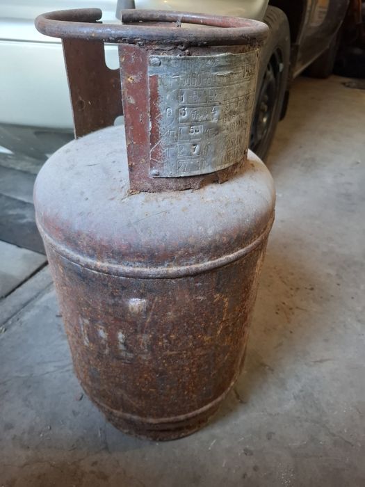 Продам газовый балон.