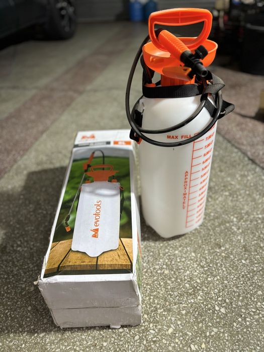 Pompa de stropit cilindrica 8 L