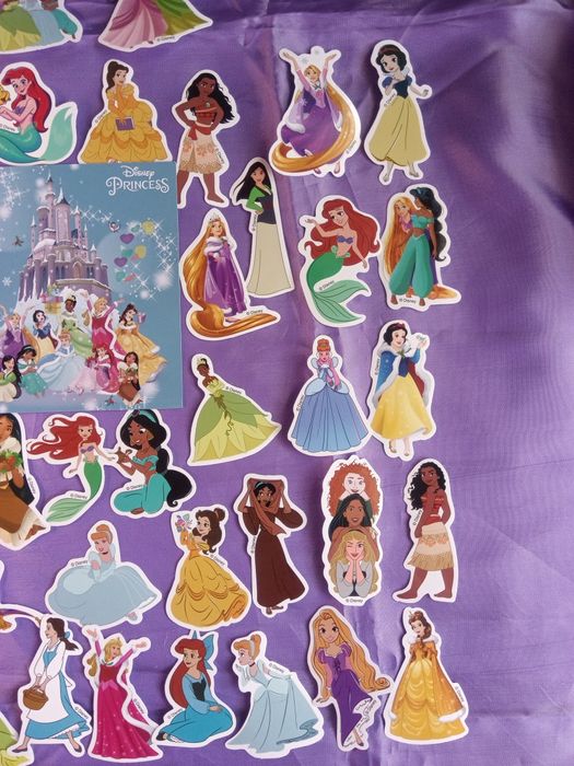 Стикери Дисни принцеси, 50 броя