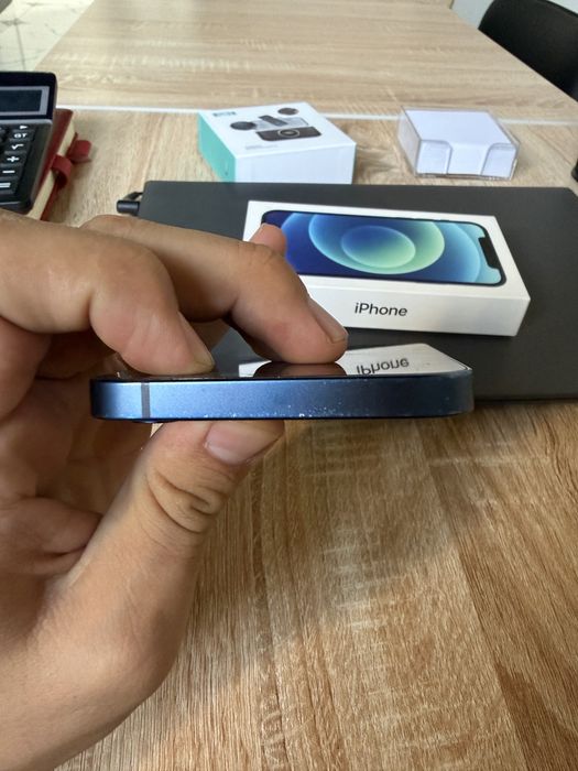 iPhone 12 128 blue