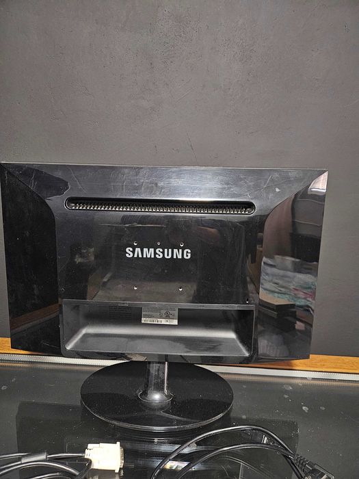 Samsung монитор SynkMaster