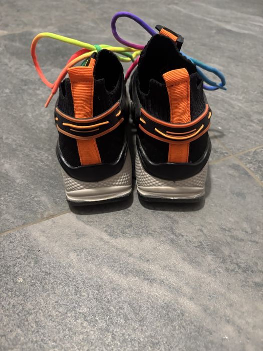 Дамски маратонки