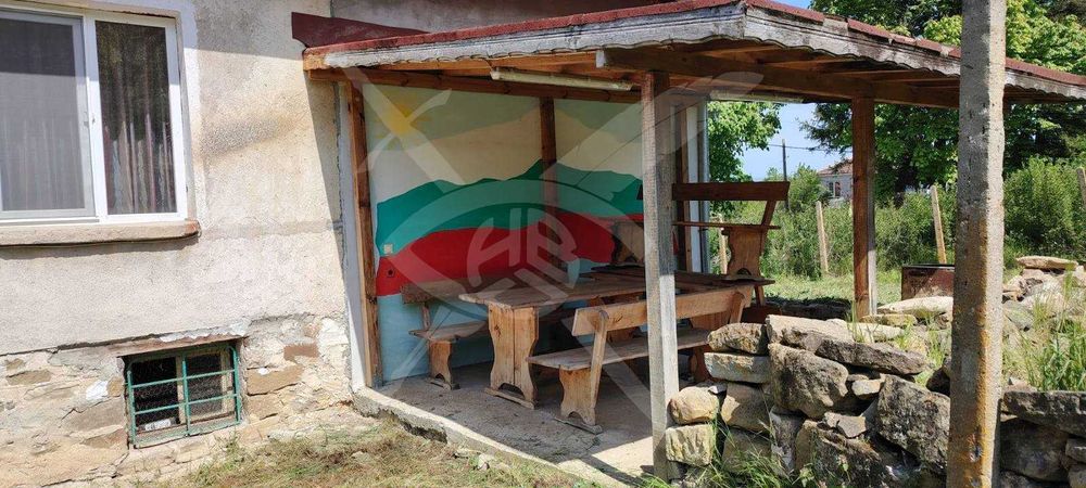 Къща в с. Завет 83455