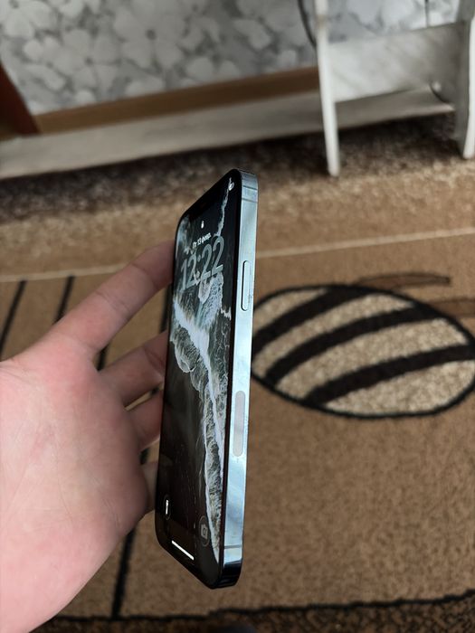 Продам Айфон 12 про 128гб