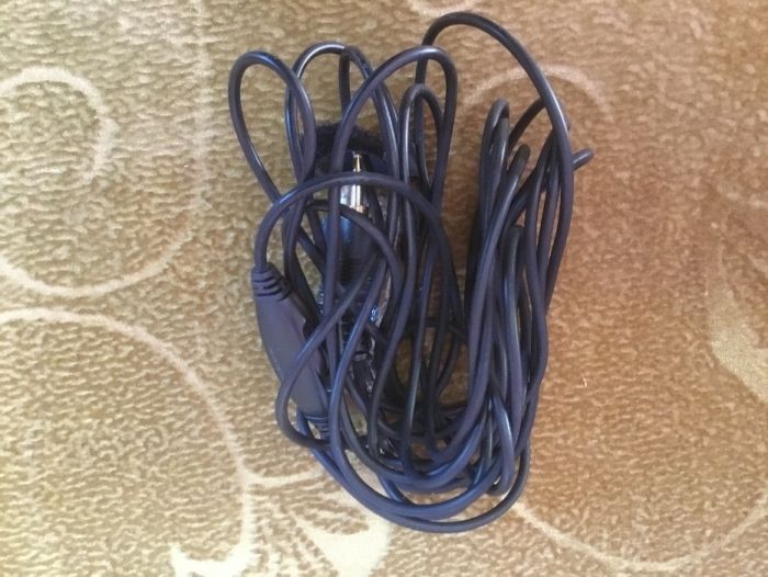 Продам наушники Takstar