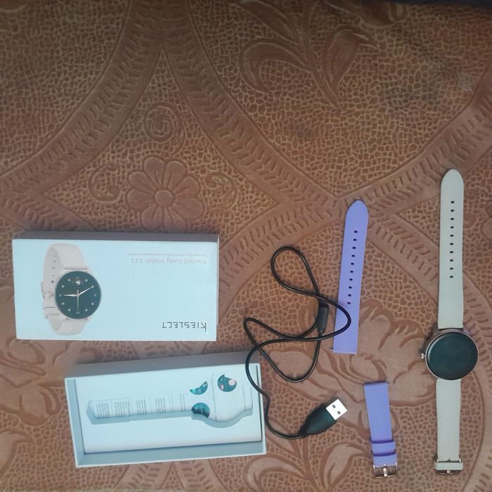 Продам смартчасы