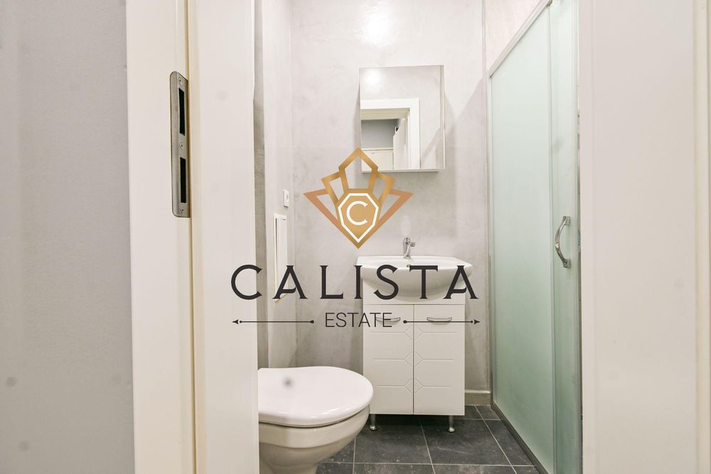 Дава се под наем Двустаен апартамент в София, Център - 70 кв.м за 756.84 € - Снимка #11