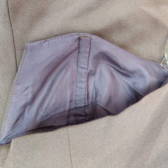 Продавам елегантен гащеризон asos