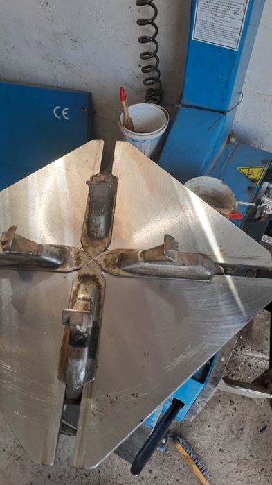 Шиномонтажный станок.