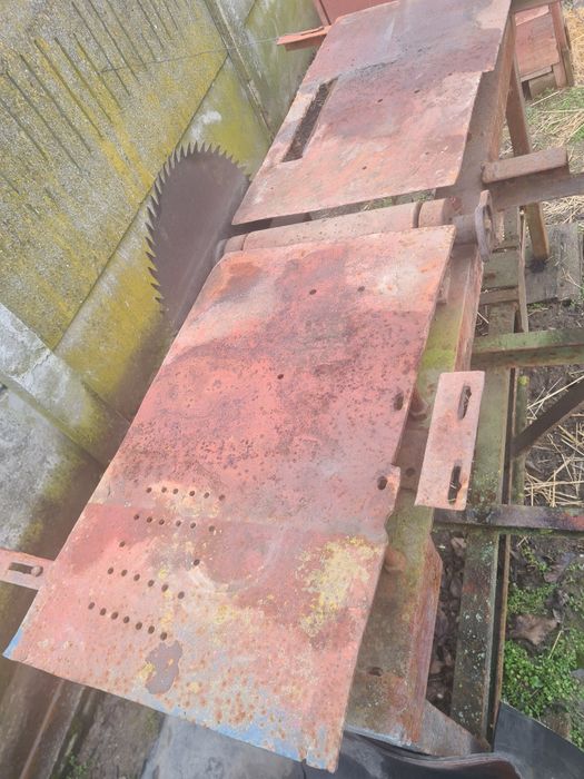 Masă circular tractor