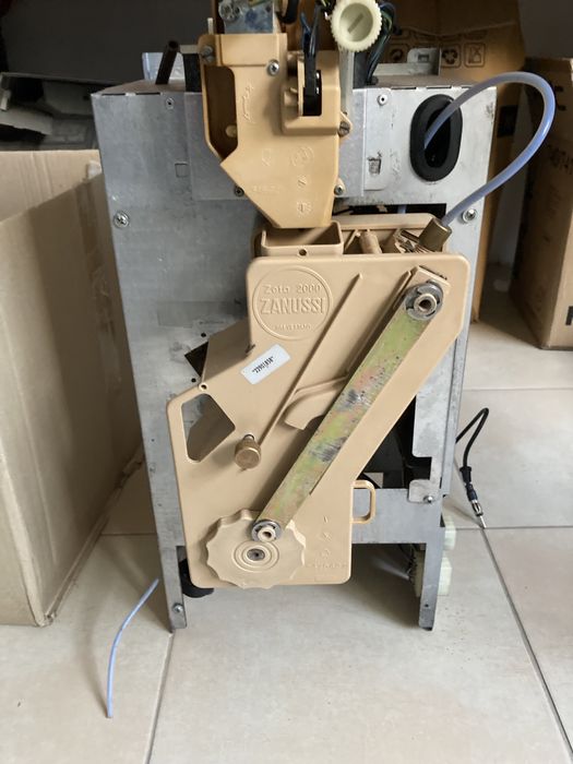 Еспресо конзола Зануси Спацио вендинг