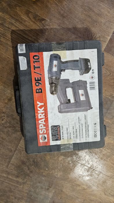 Такери и винтоверти  Sparky  електически