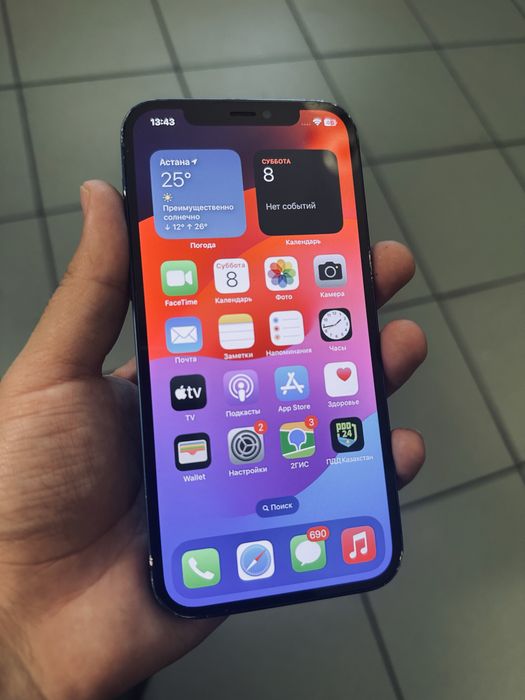 iPhone 12 64GB синий