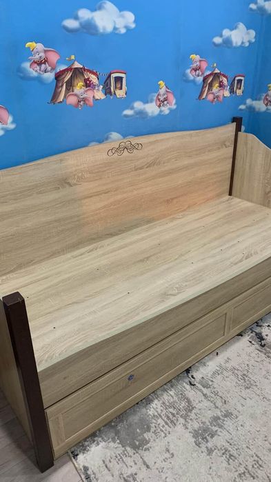 Кровать детская качественная