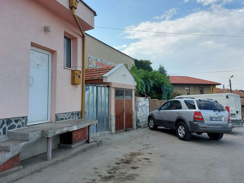 Продава се Магазин в Свищов - 300 кв.м за 380 €/кв.м - Снимка #3