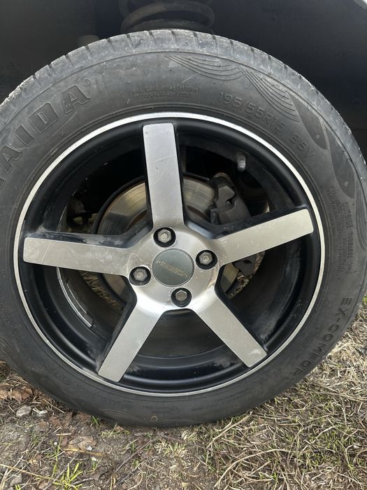 Продам резину r15