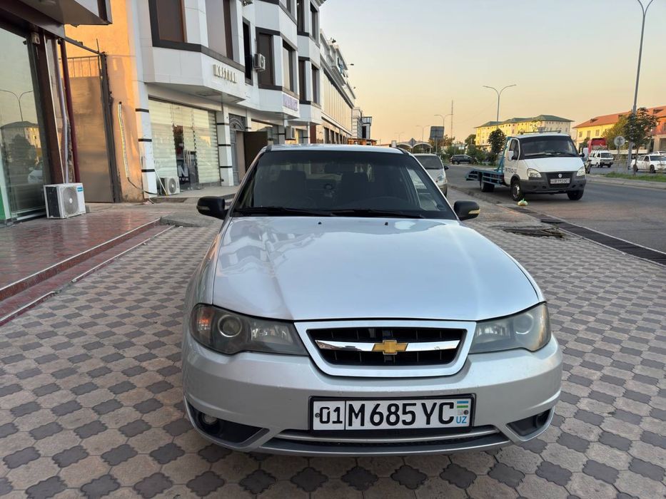 Neksiya 1.6 sotiladi